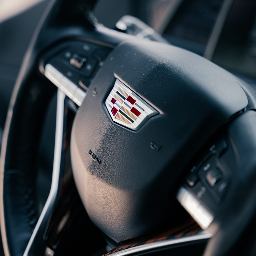 Cadillac Escalade ESV - Image 10